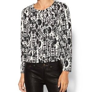 ⭐️ Piperlime Abstract Printed Top Black White S